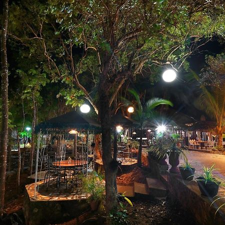 Villa Khadine Grand Vista Resort Coron Exterior photo